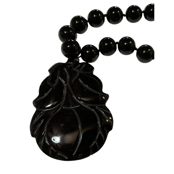 Vintage Chinese Black Onyx Beaded Necklace With Carved Peach Pendant 26"L - Picture 3 of 5